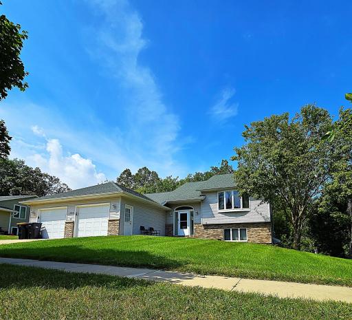 Photo for 1703 20th Avenue NE, Rochester, MN 55906 - listing #6784553 1703 20th Avenue NE, Rochester, MN 55906