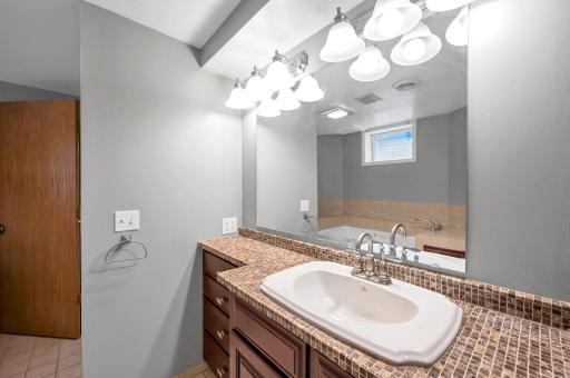 302 E 1st Street, Fairmont, MN 56031