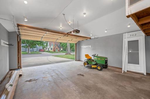 302 E 1st Street, Fairmont, MN 56031