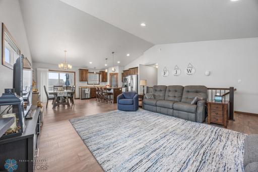 4941 Chelsea Lane S, Fargo, ND 58104