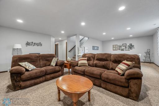 4941 Chelsea Lane S, Fargo, ND 58104
