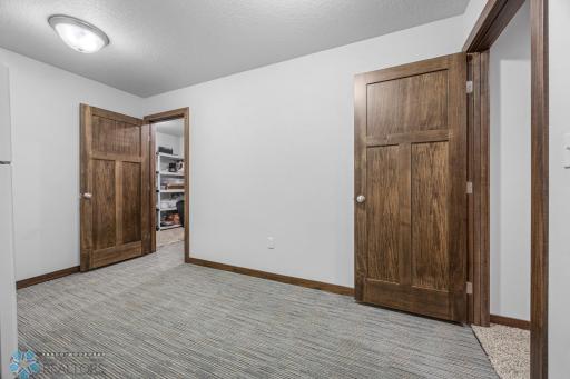 4941 Chelsea Lane S, Fargo, ND 58104