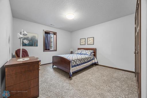 4941 Chelsea Lane S, Fargo, ND 58104
