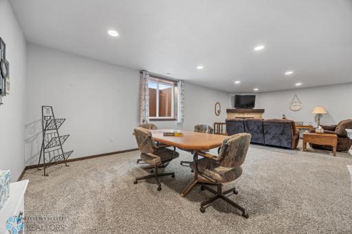 4941 Chelsea Lane S, Fargo, ND 58104