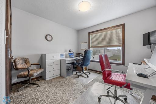 4941 Chelsea Lane S, Fargo, ND 58104