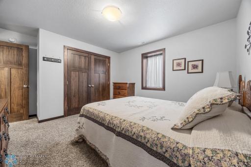 4941 Chelsea Lane S, Fargo, ND 58104