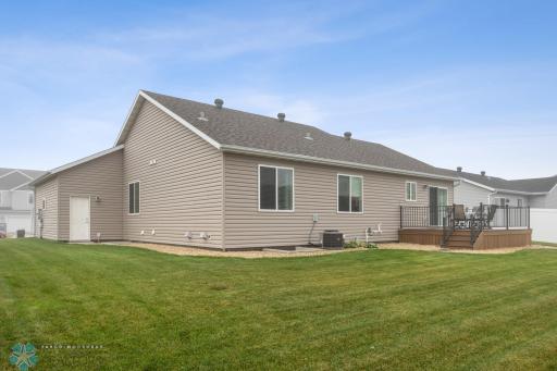 4941 Chelsea Lane S, Fargo, ND 58104