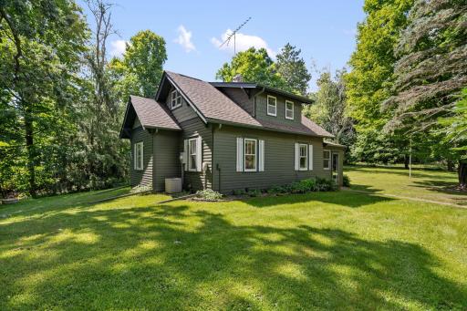This home is nestled on a large lot with tons of privacy, and only a few minutes from Luck.