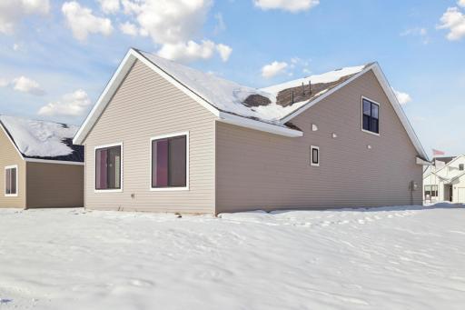 NS01014006 – Kendall Patio B - 10973 37th Street N (55).jpg