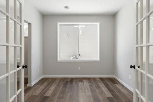 NS01014006 – Kendall Patio B - 10973 37th Street N (8).jpg