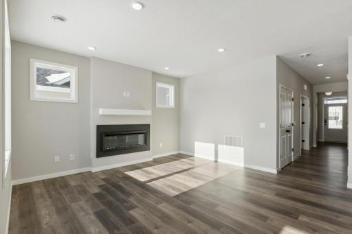 NS01014006 – Kendall Patio B - 10973 37th Street N (14).jpg