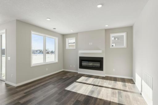 NS01014006 – Kendall Patio B - 10973 37th Street N (11).jpg