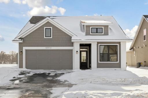 NS01014006 – Kendall Patio B - 10973 37th Street N (2).jpg