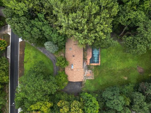 75 Birch Bluff Road, Excelsior, MN 55331
