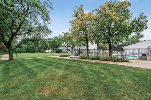 1740 Pleasant Street, H, Saint Paul, MN 55113