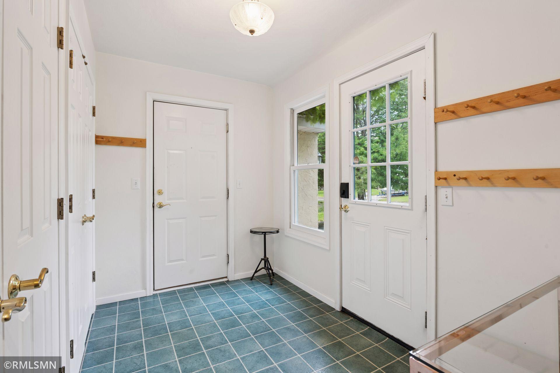 Breezeway/mudroom connects to oversized 2-car garage