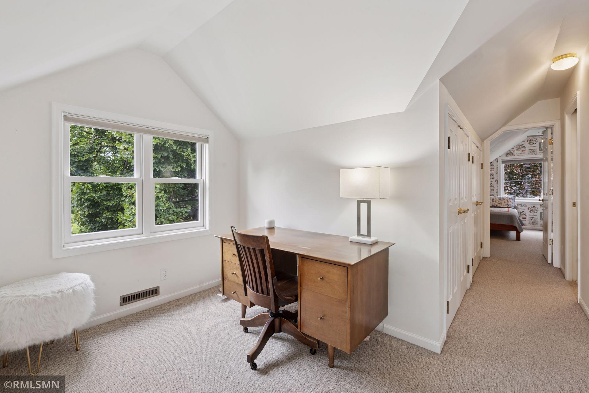 Upstairs office/nook