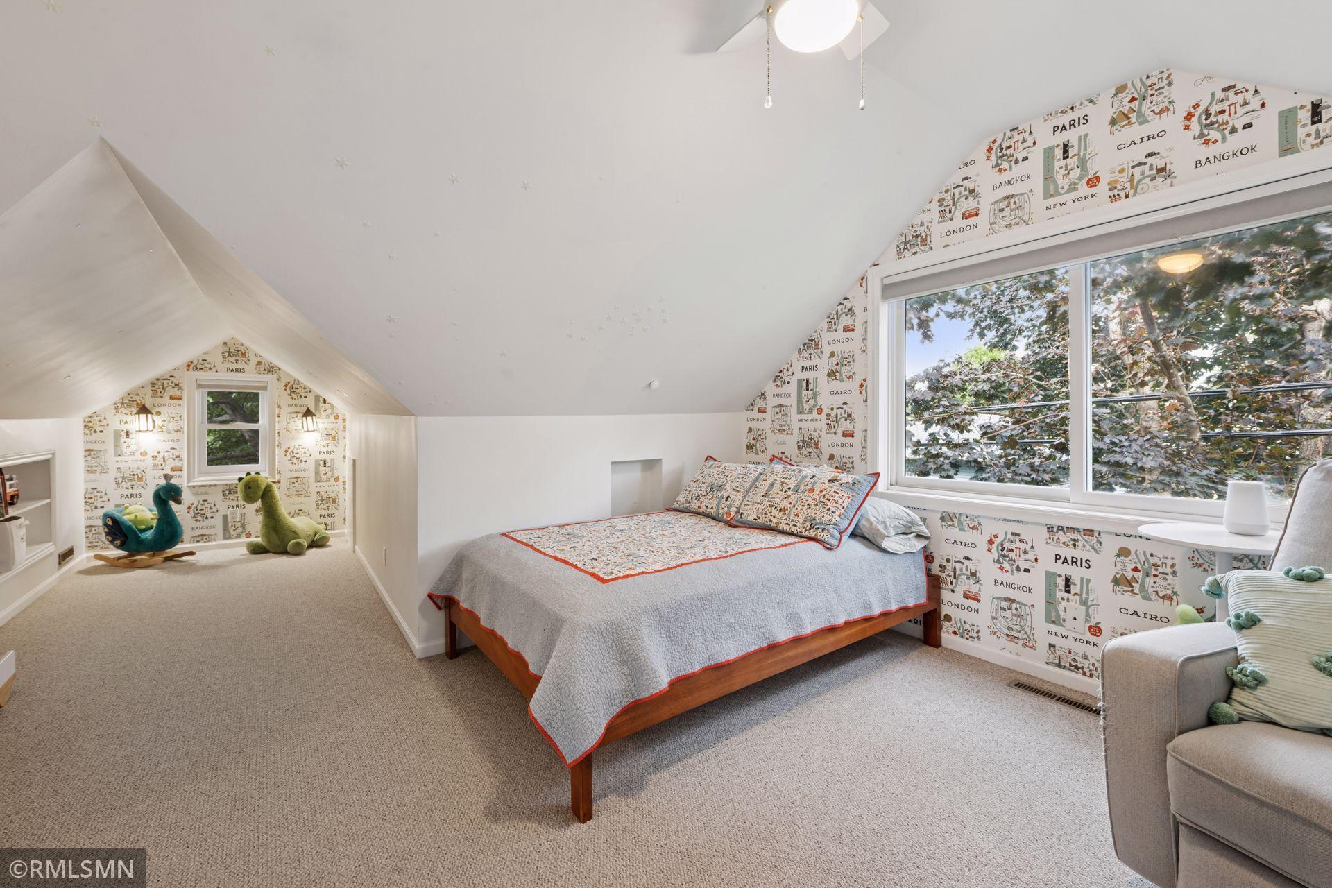Large additional bedroom upstairs with adjoining 3/4 bath
