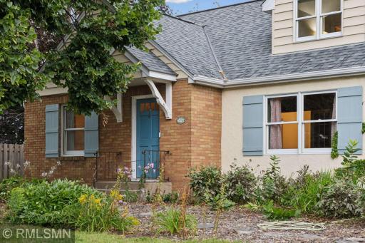 1776 Saint Marys Street, Saint Paul, MN 55113