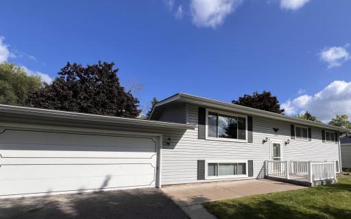 6884 8th Street Lane N, Saint Paul, MN 55128