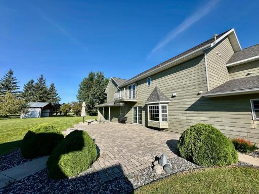 310 7th Street SW, Roseau, MN 56751