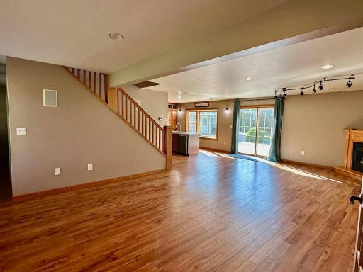 310 7th Street SW, Roseau, MN 56751