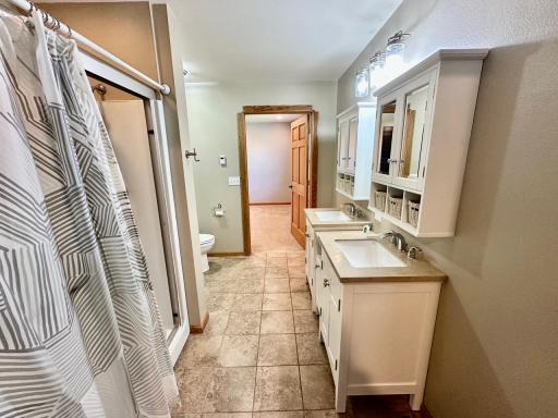 310 7th Street SW, Roseau, MN 56751