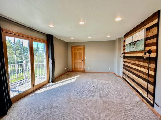 310 7th Street SW, Roseau, MN 56751