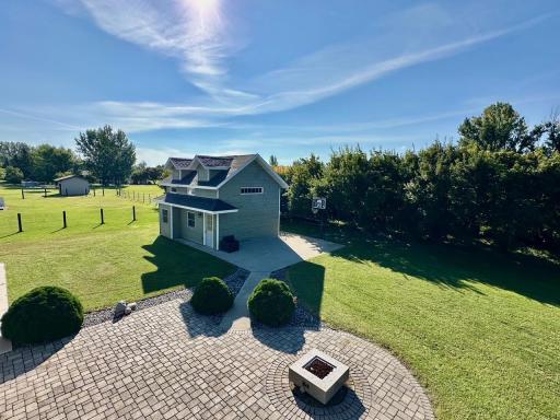 310 7th Street SW, Roseau, MN 56751