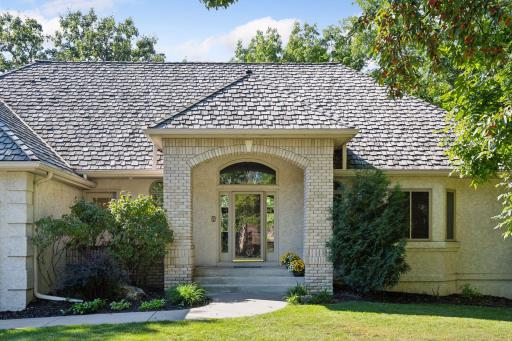 16215 44th Avenue N, Plymouth, MN 55446