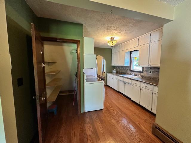 Kitchen pantry