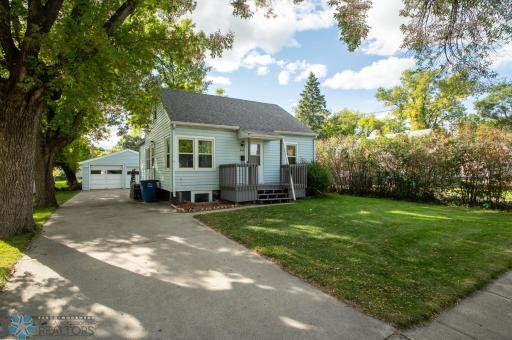 Photo for 407 15th Street N, Moorhead, MN 56560 - listing #6784873 407 15th Street N, Moorhead, MN 56560