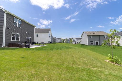 7486 Upper 38th Street N, Oakdale, MN 55128