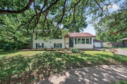 4725 W 110th Street, Minneapolis, MN 55437
