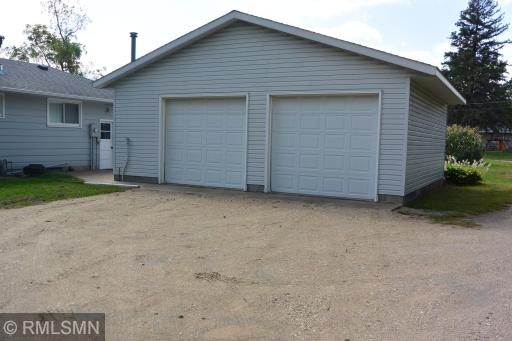201 13th Street W, Glencoe, MN 55336