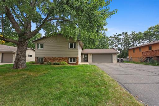 482 Kirkwall Drive, Waite Park, MN 56387