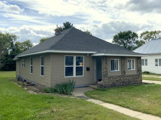 128 Dakota Avenue SE, Staples, MN 56479