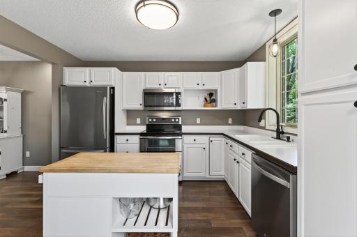 1404 Hunter Hill Road, Hudson, WI 54016
