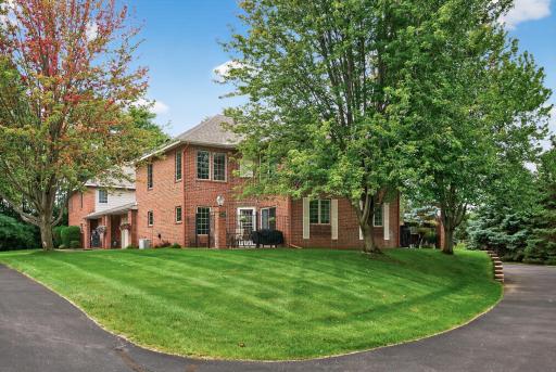1404 Hunter Hill Road, Hudson, WI 54016