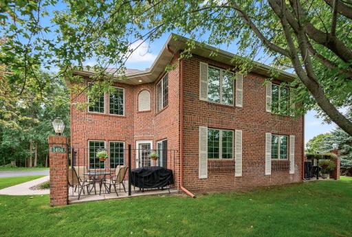 1404 Hunter Hill Road, Hudson, WI 54016