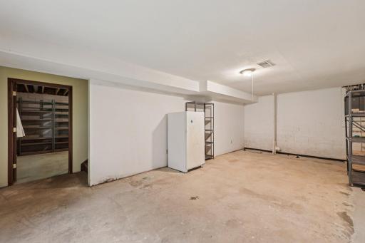 5122 Clear Spring Road, Minnetonka, MN 55345