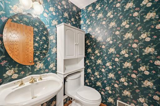 5122 Clear Spring Road, Minnetonka, MN 55345