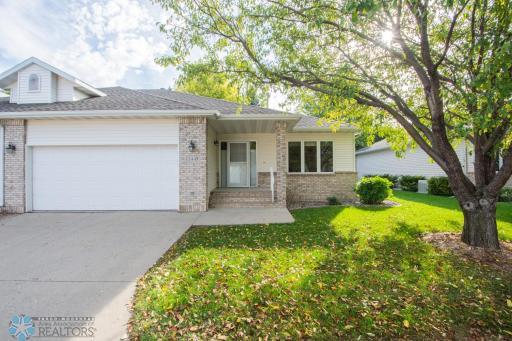 2449 Madison Square Drive S, Fargo, ND 58104