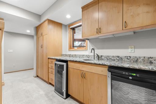 Wet Bar Perfect for Entertaining - Lower Level