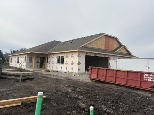250 Eau Claire Avenue SE, Hutchinson, MN 55350