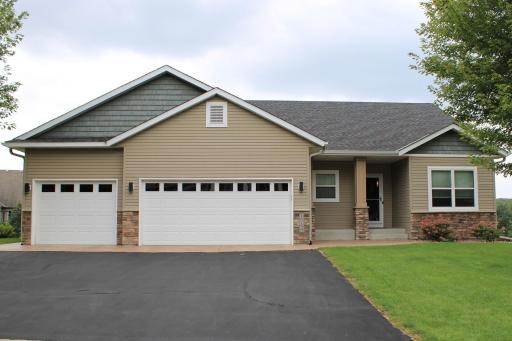 16180 Tahinka Place NW, Prior Lake, MN 55372