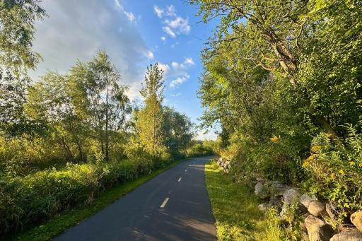 16180 Tahinka Place NW, Prior Lake, MN 55372