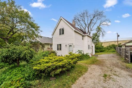 1447 Hague Avenue, Saint Paul, MN 55104