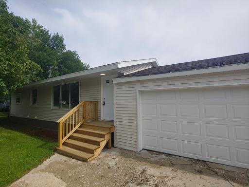 100 2nd Street NE, Hallock, MN 56728