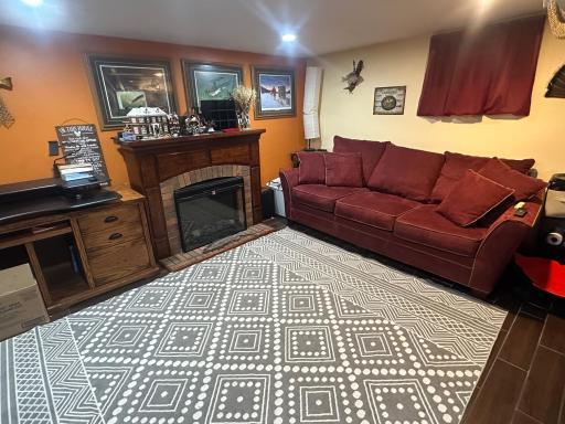 609 S Main Street, Badger, MN 56714